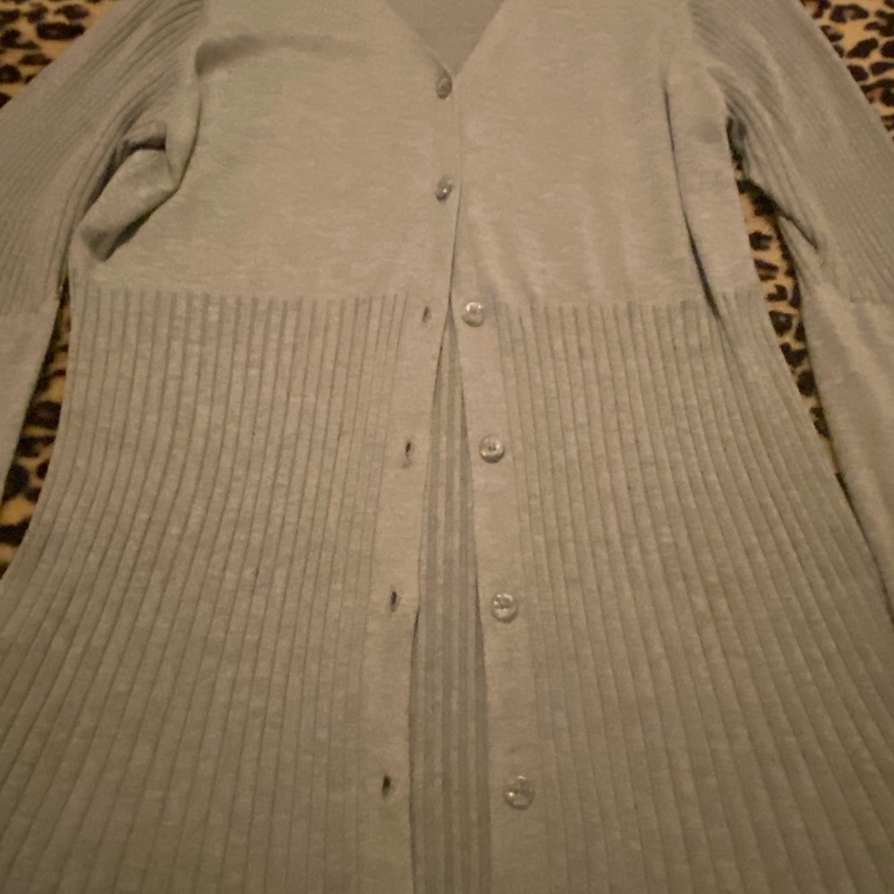 Stylish Sweater - Picture 2 of 3